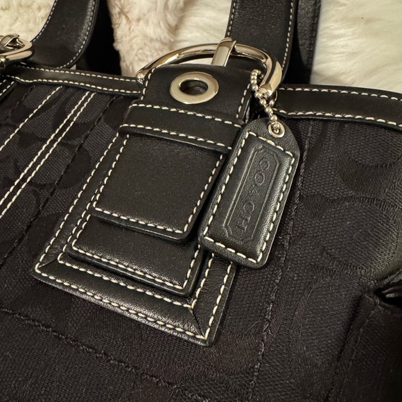 Coach Black Leather Tote with Contrast Stitching - Picture 2 of 11